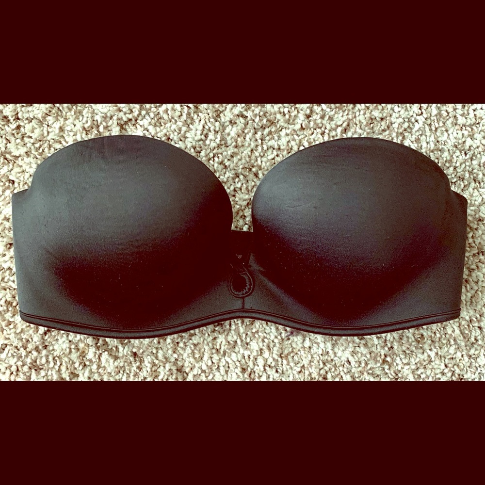 Victoria’s Secret Bombshell Black Strapless Bra
